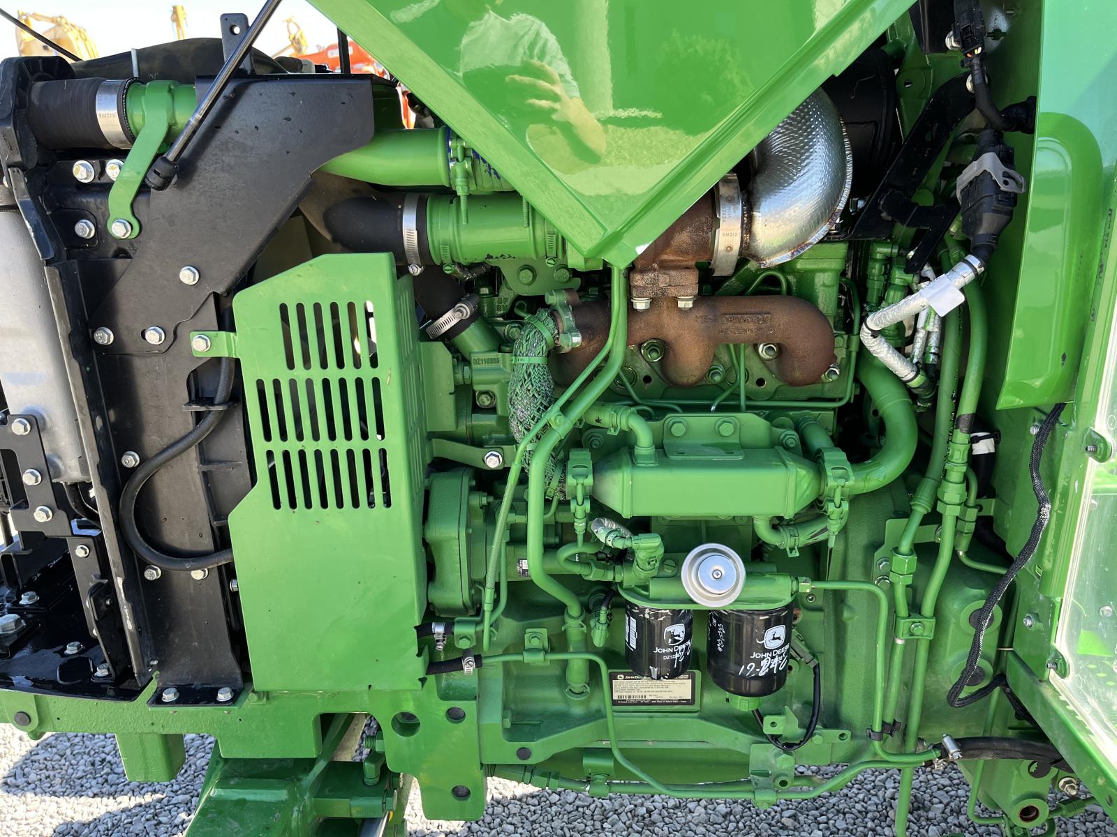 ./imagenes/INVOICE/2019/18009/JOHN DEERE 5050E (16).JPG